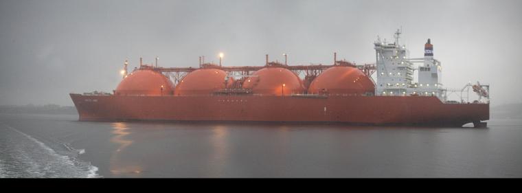 Enerige & Management > Gas - Spatenstich für LNG-Floating-Terminal steht bevor