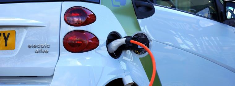 Enerige & Management > Elektrofahrzeuge - E-Autos holen in Österreich stark auf
