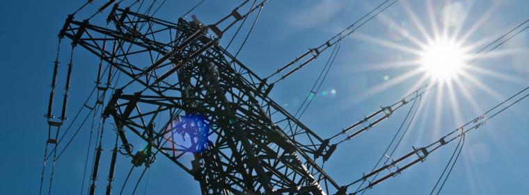 Enerige & Management > Stromnetz - Amprion erneuert wichtige Stromleitung